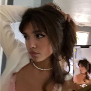 Meet your Posher, Naomi